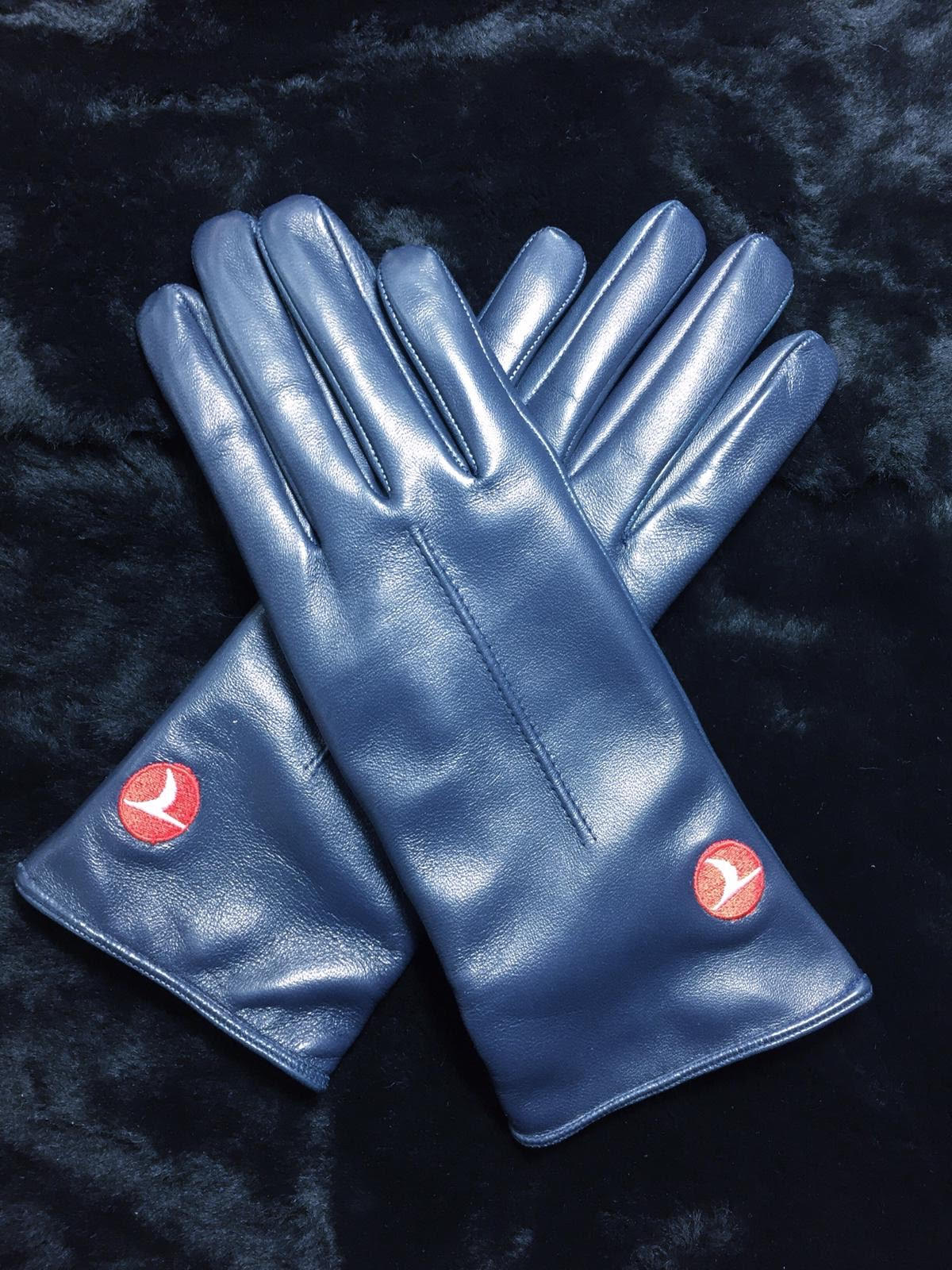 gloves gloves